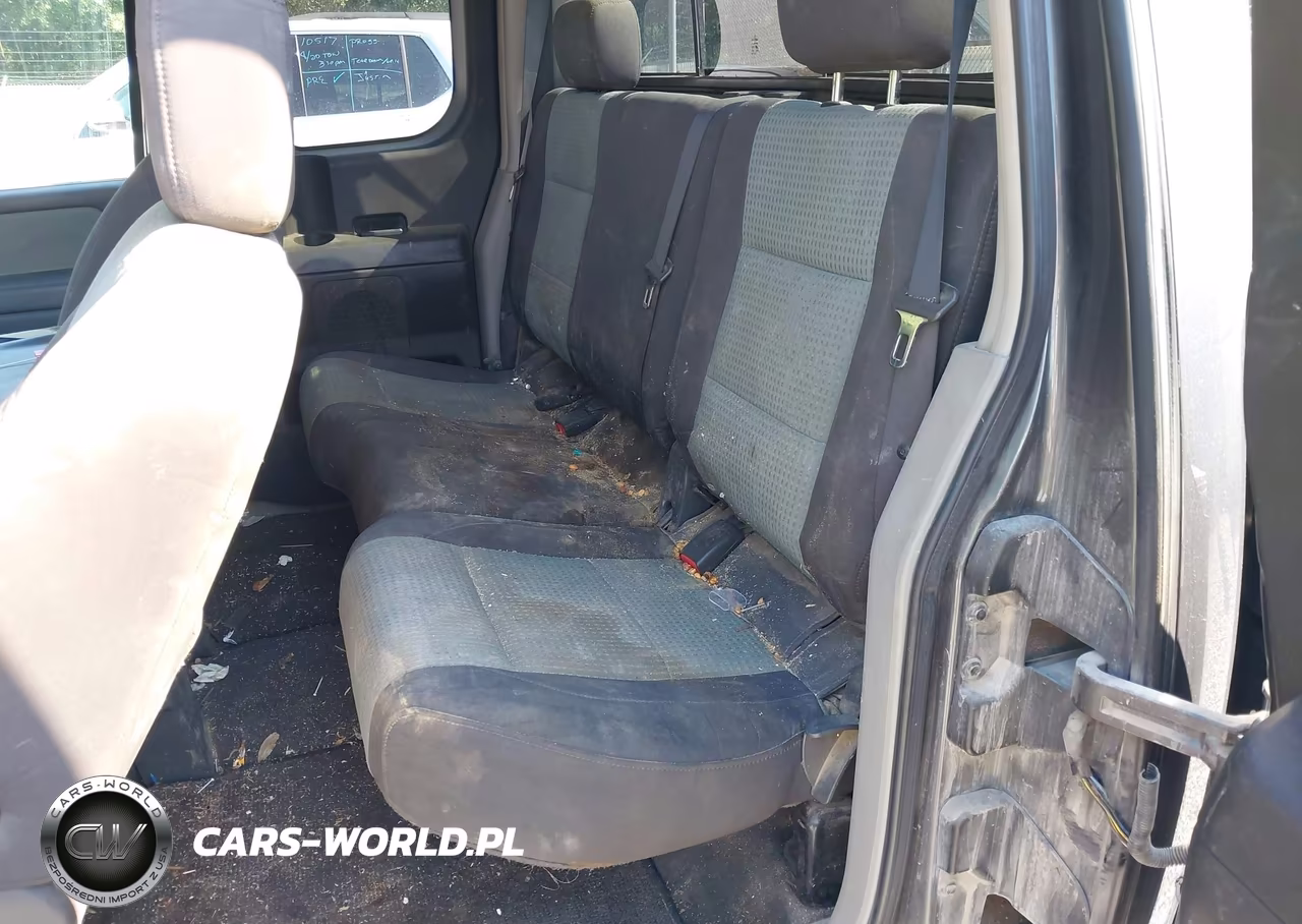 2004 Nissan Titan Se VIN:1N6AA06A44N540894 - 8