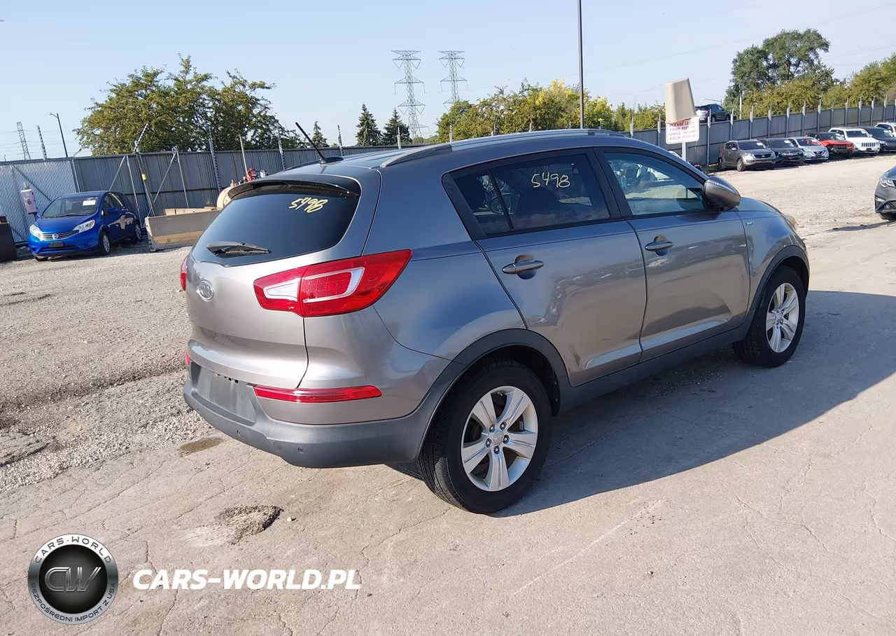 2012 Kia Sportage Lx VIN:KNDPBCA26C7258898 - 4