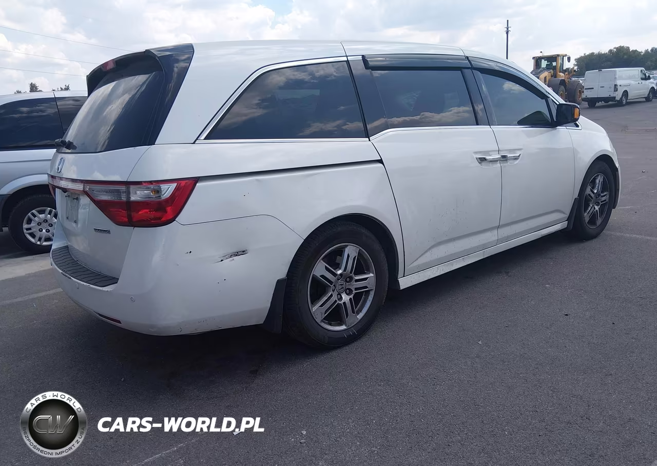 2012 Honda Odyssey Touring-Touring Elite VIN:5FNRL5H96CB106618 - 4