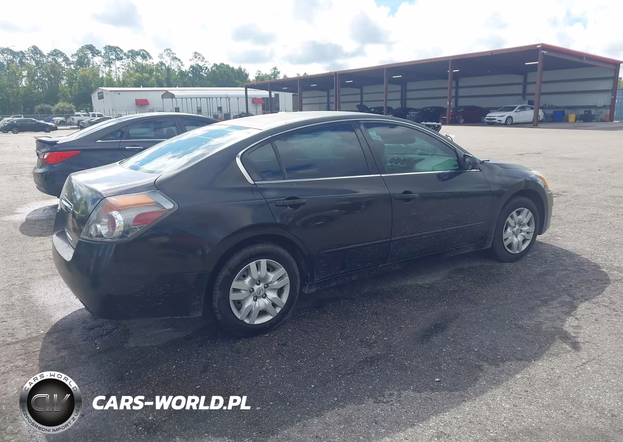 2011 Nissan Altima 2.5 S VIN:1N4AL2AP9BN460997 - 4