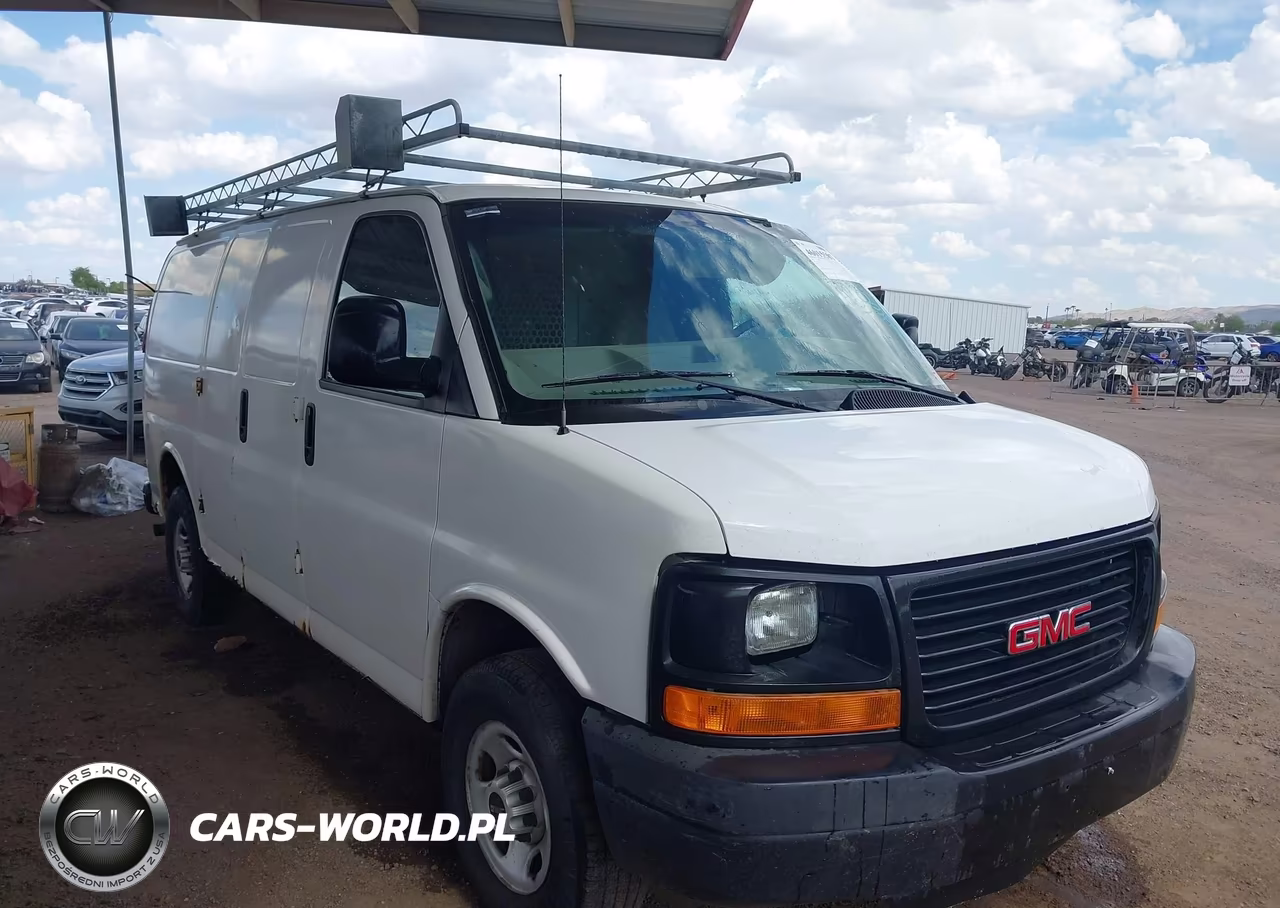 2005 GMC Savana Standard