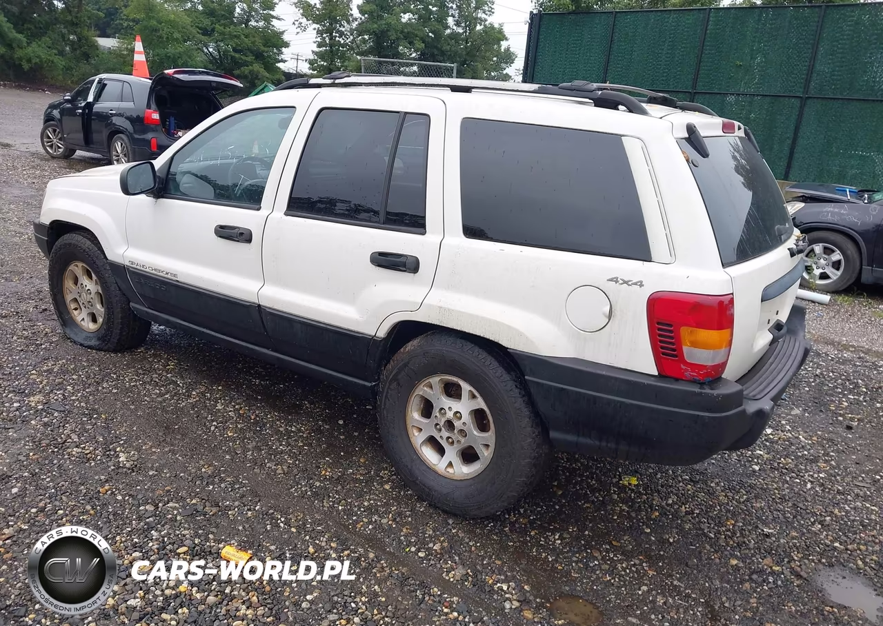 2000 Jeep Grand Cherokee Laredo VIN:1J4GW48S0YC106737 - 3