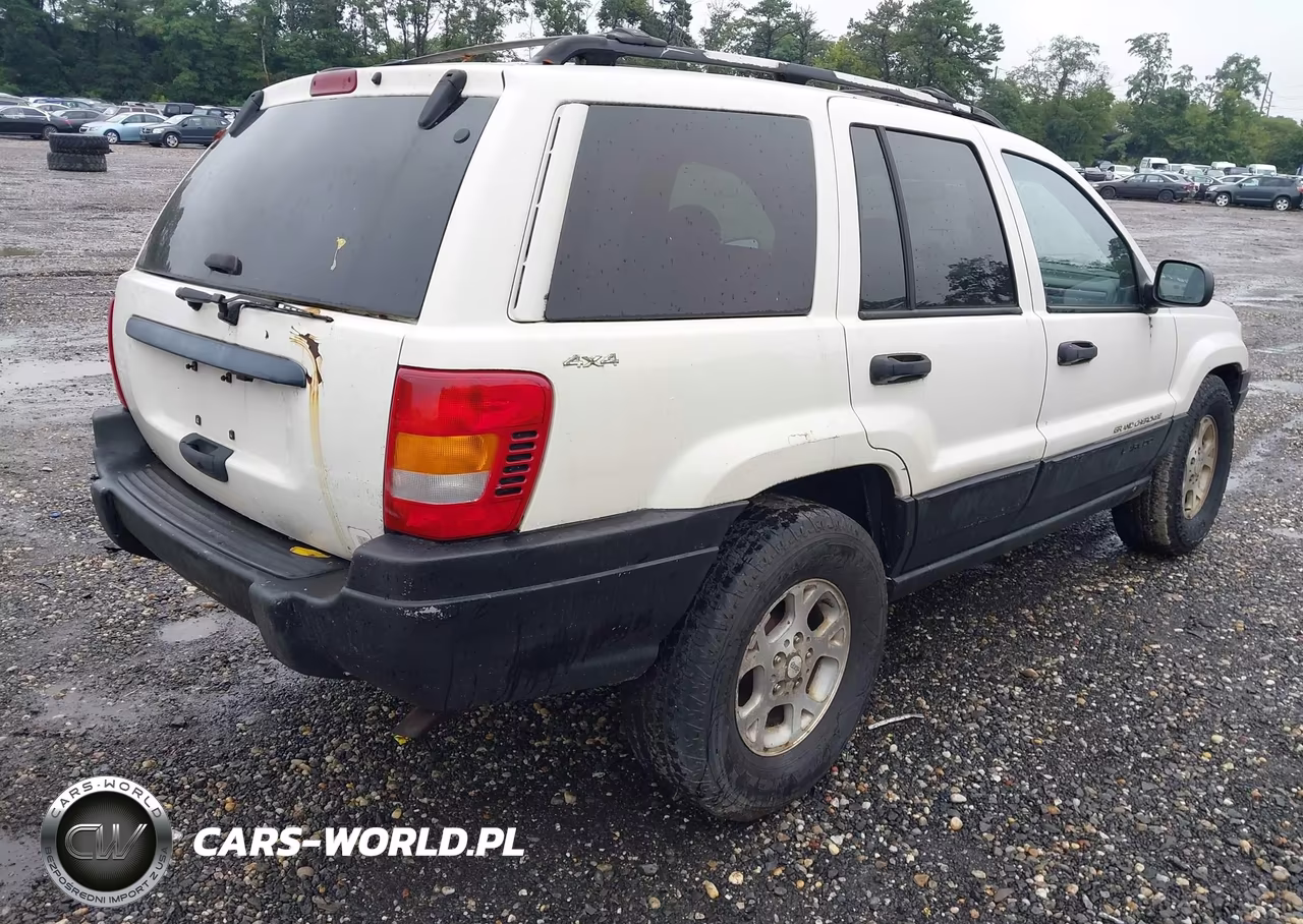 2000 Jeep Grand Cherokee Laredo VIN:1J4GW48S0YC106737 - 4