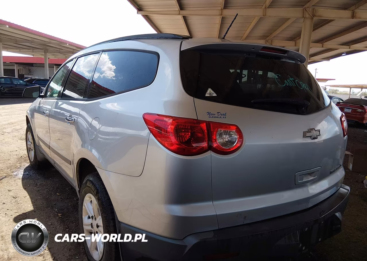 2012 Chevrolet Traverse Ls VIN:1GNKREED1CJ414367 - 3