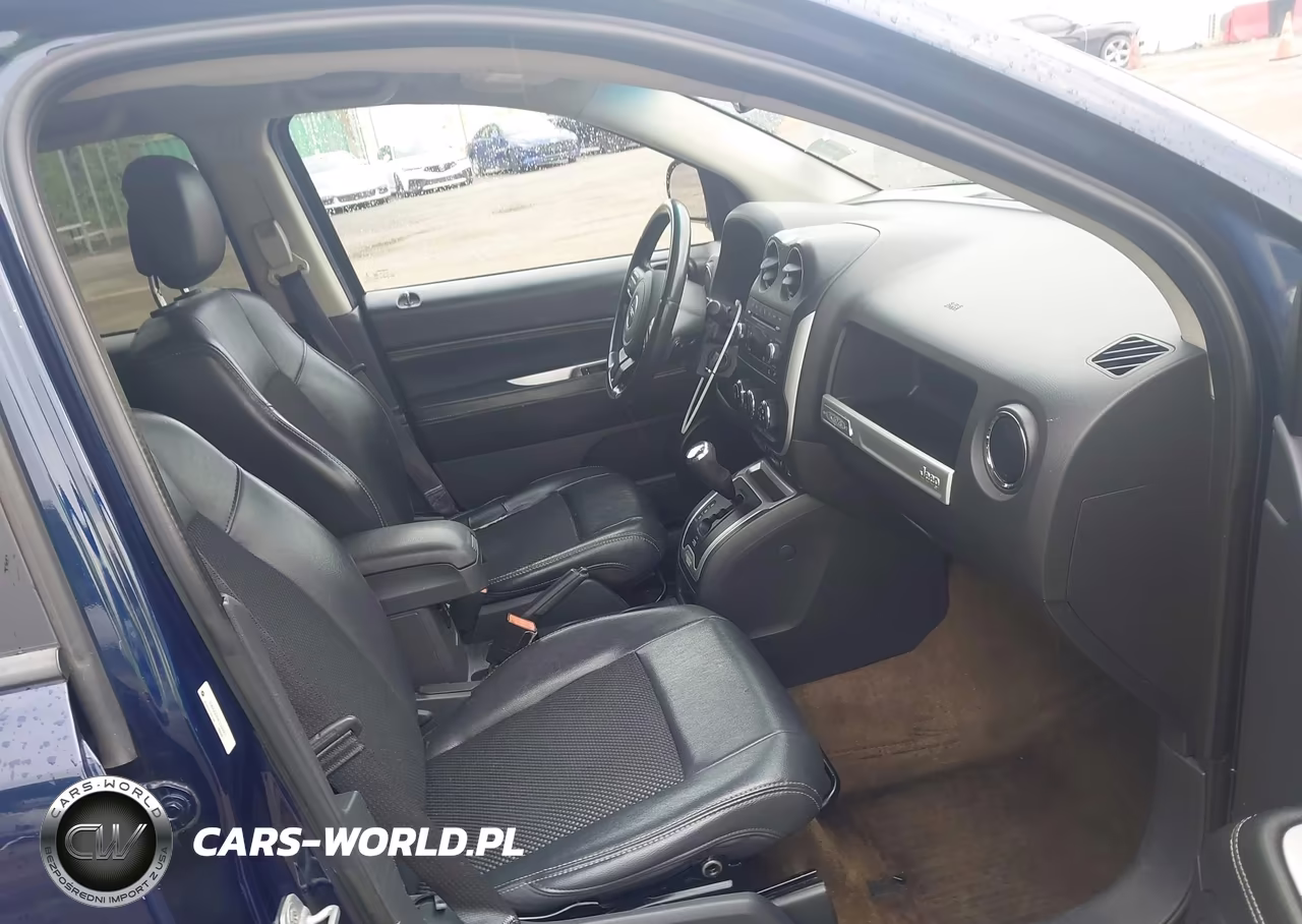 2014 Jeep Compass Latitude VIN:1C4NJCEA9ED555681 - 5