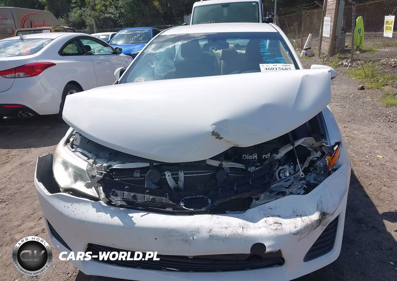 2014 Toyota Camry Le VIN:4T4BF1FK0ER406996 - 12
