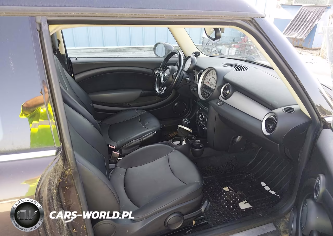 2011 Mini Cooper Clubman VIN:WMWZF3C53BT188042 - 5