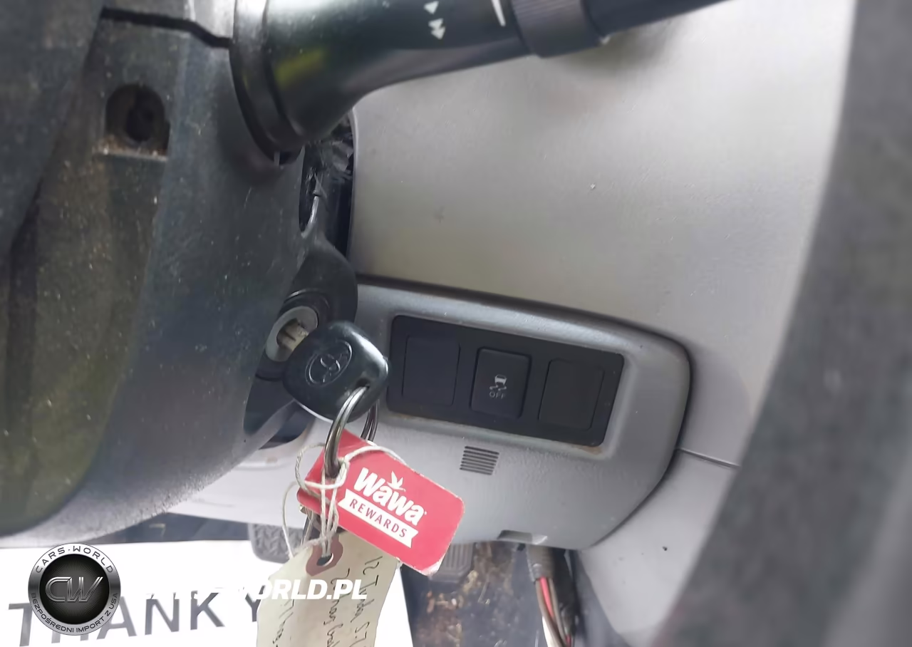 2012 Toyota Tundra Grade 5.7L V8 VIN:5TFCY5F18CX013755 - 11