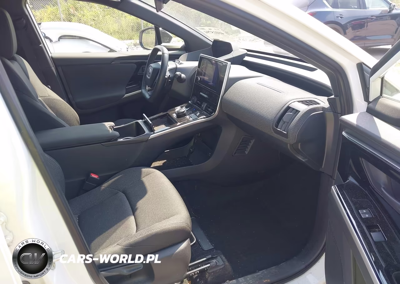 2024 Subaru Solterra Premium VIN:JTMABABA7RA072766 - 5