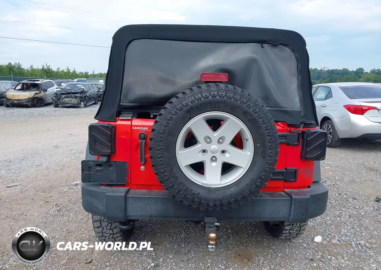 2017 Jeep Wrangler Unlimited Sport 4X4 VIN:1C4BJWDGXHL653087 - 16