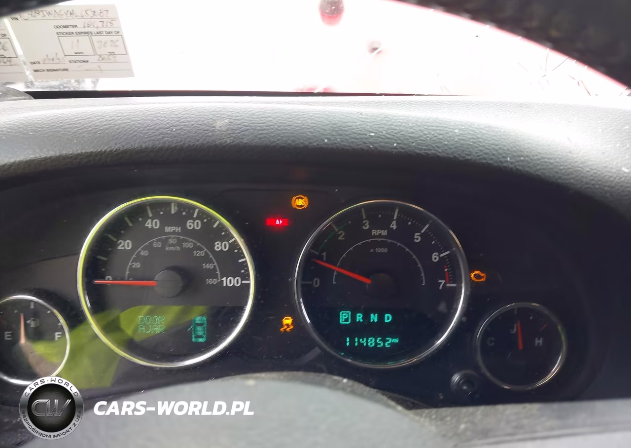 2017 Jeep Wrangler Unlimited Sport 4X4 VIN:1C4BJWDGXHL653087 - 7