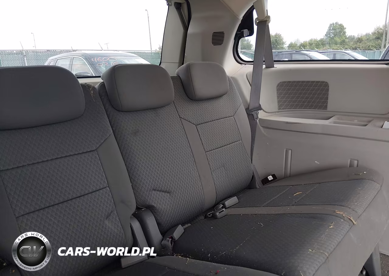 2010 Chrysler Town & Country Touring VIN:2A4RR5D14AR413411 - 8