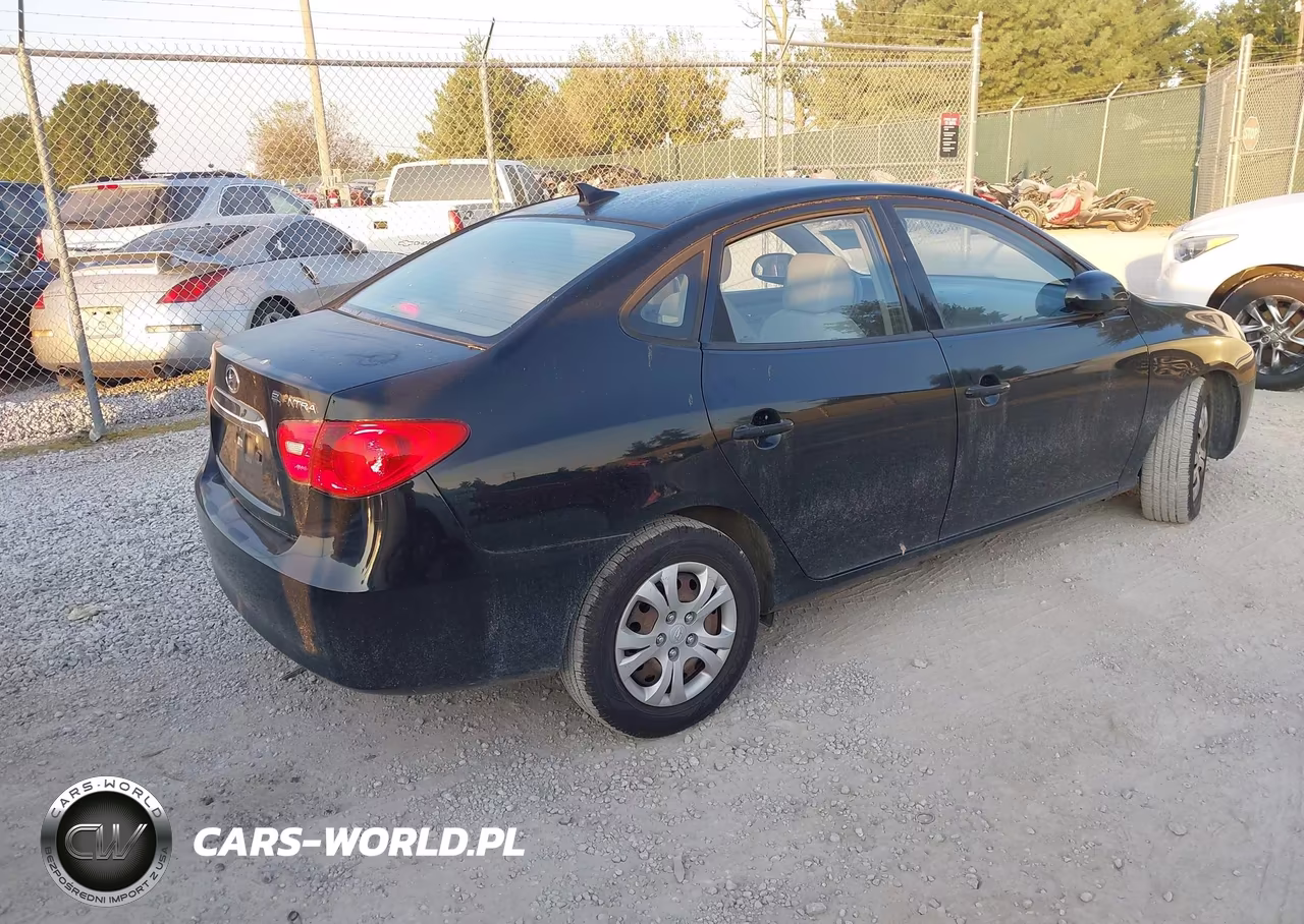 2010 Hyundai Elantra Gls VIN:KMHDU4AD0AU159802 - 4