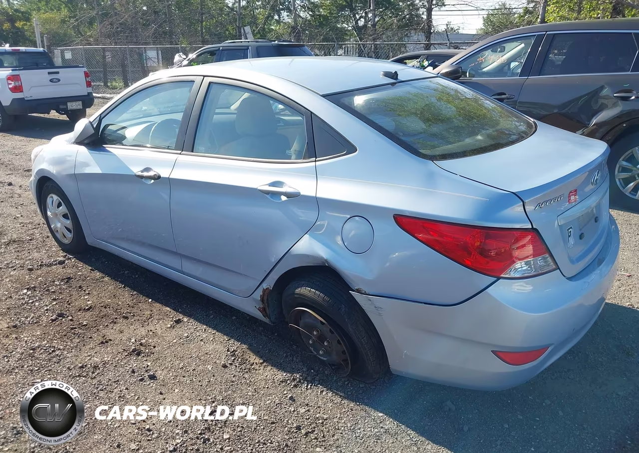 2013 Hyundai Accent Gls VIN:KMHCT4AE3DU331655 - 3