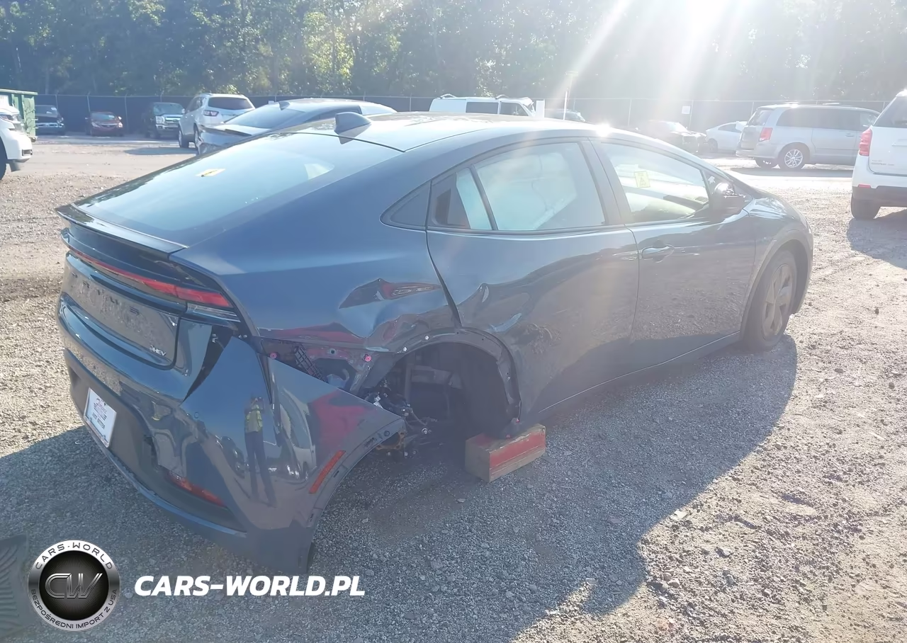 2025 Toyota Prius Le VIN:JTDACAAU1S3064679 - 4