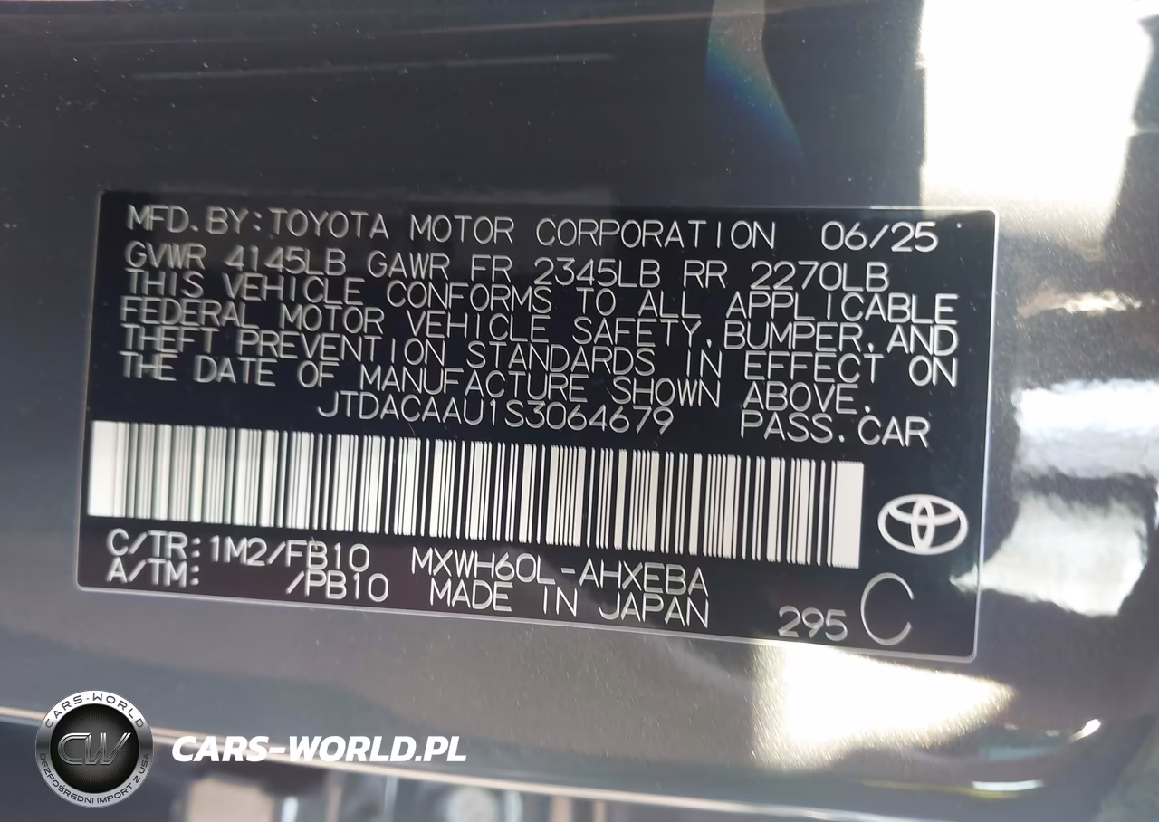 2025 Toyota Prius Le VIN:JTDACAAU1S3064679 - 9