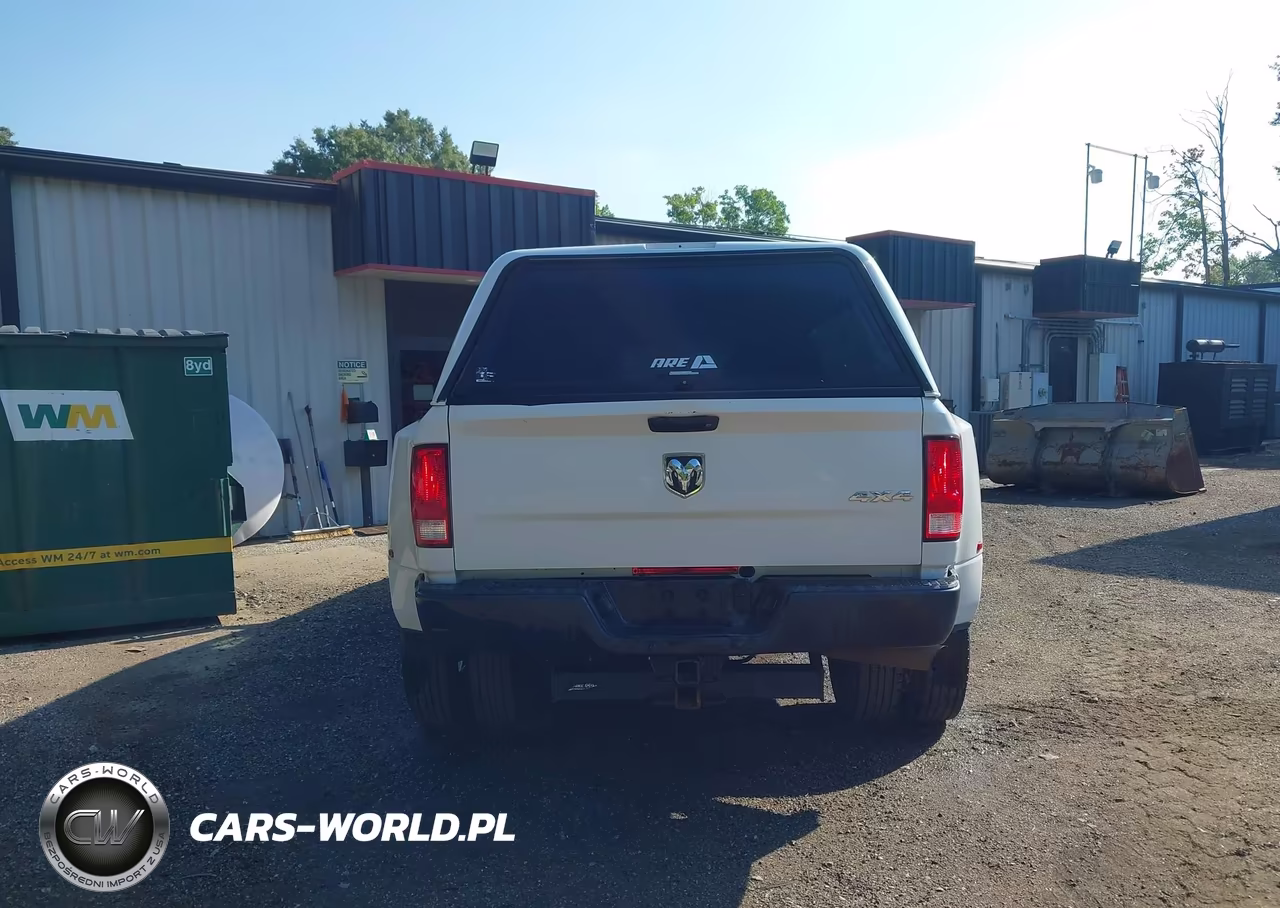 2017 Ram 3500 Tradesman 4X4 8' Box VIN:3C63RRGL2HG672745 - 16