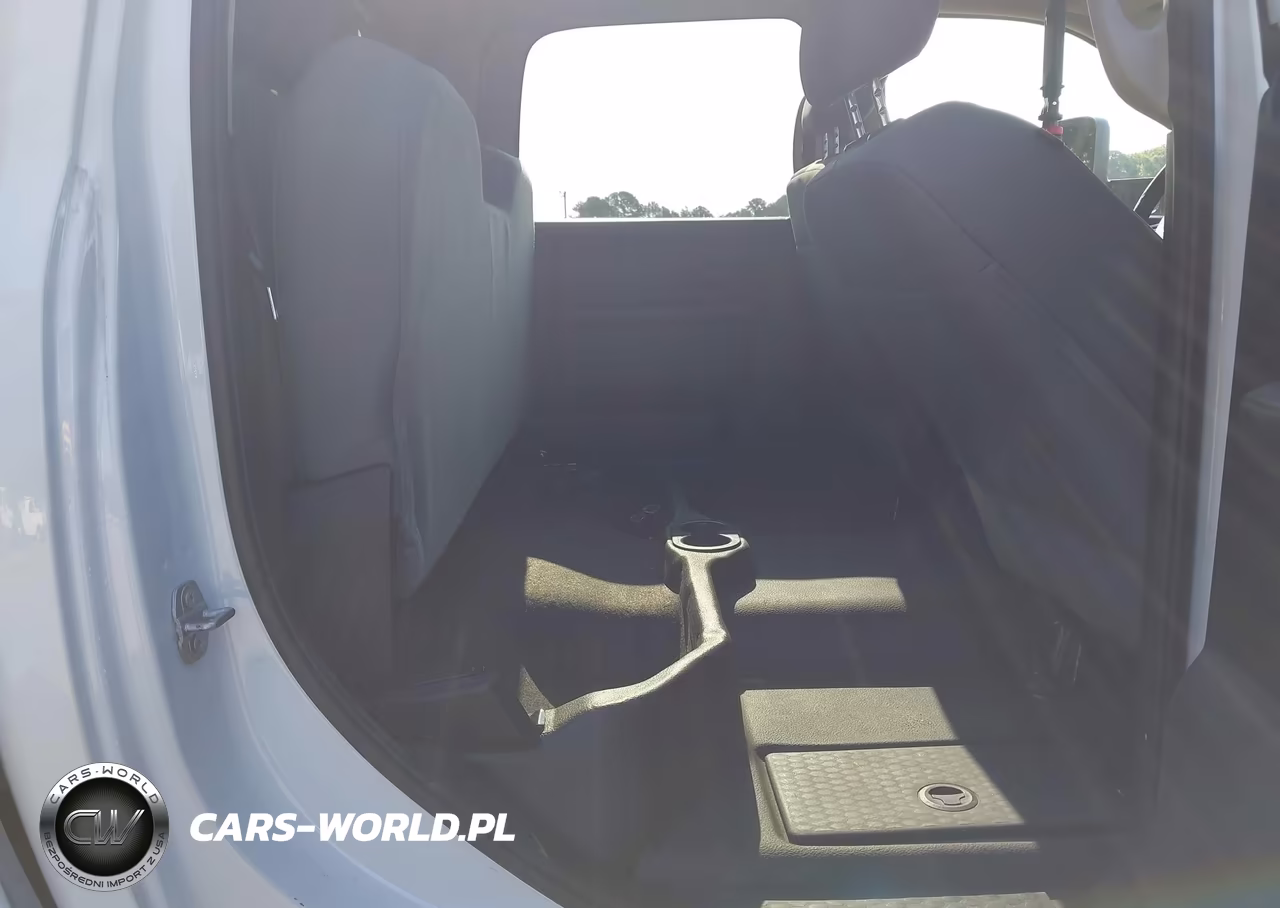 2017 Ram 3500 Tradesman 4X4 8' Box VIN:3C63RRGL2HG672745 - 8
