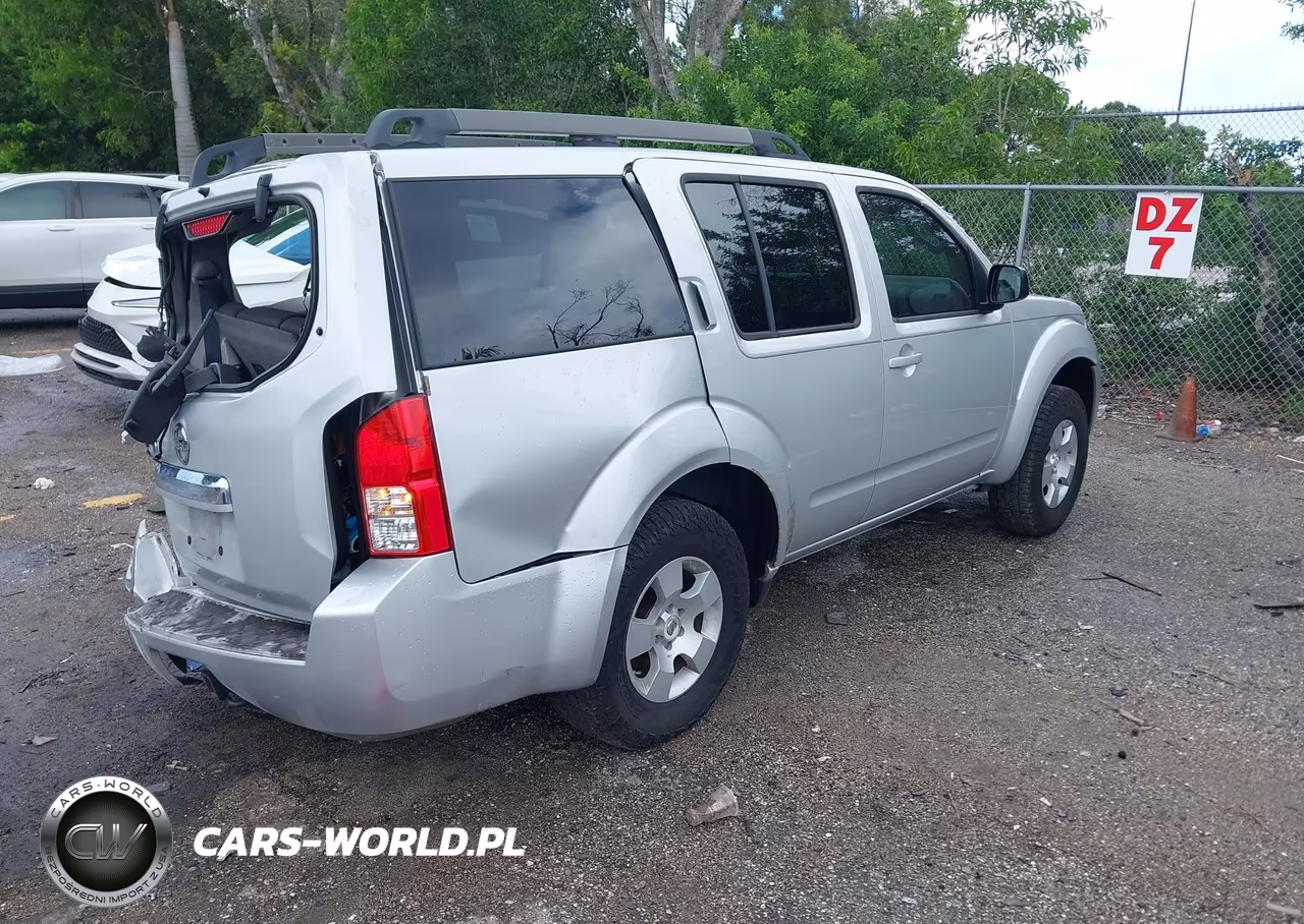 2012 Nissan Pathfinder S VIN:5N1AR1NB8CC640823 - 4