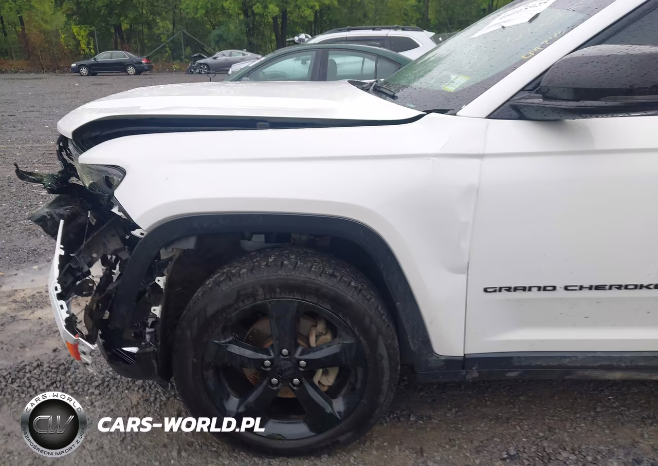 2023 Jeep Grand Cherokee Altitude 4X4 VIN:1C4RJHAG8PC504707 - 6