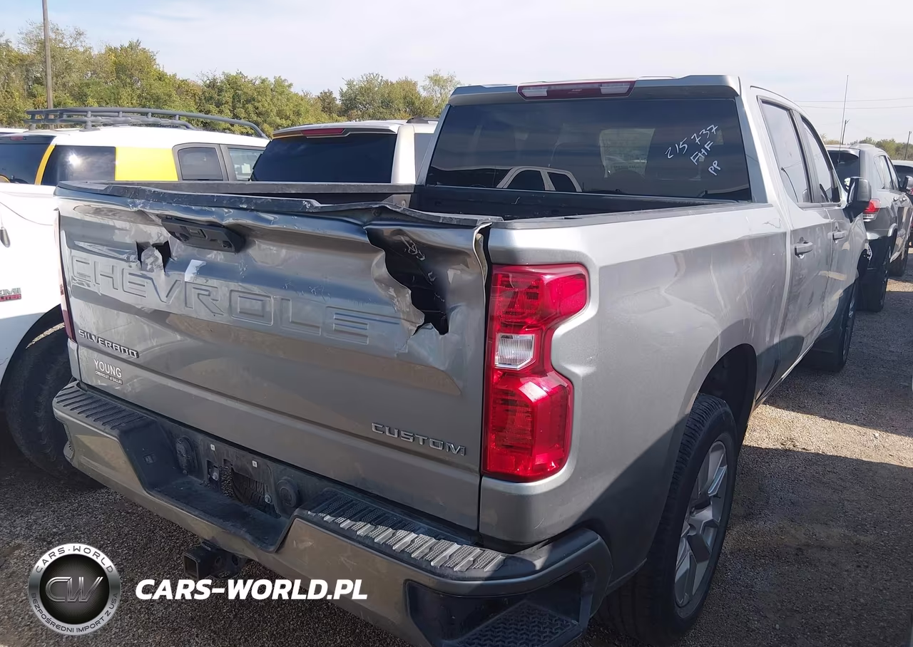 2023 Chevrolet Silverado 1500 VIN:3GCPABEK7PG215737 - 4