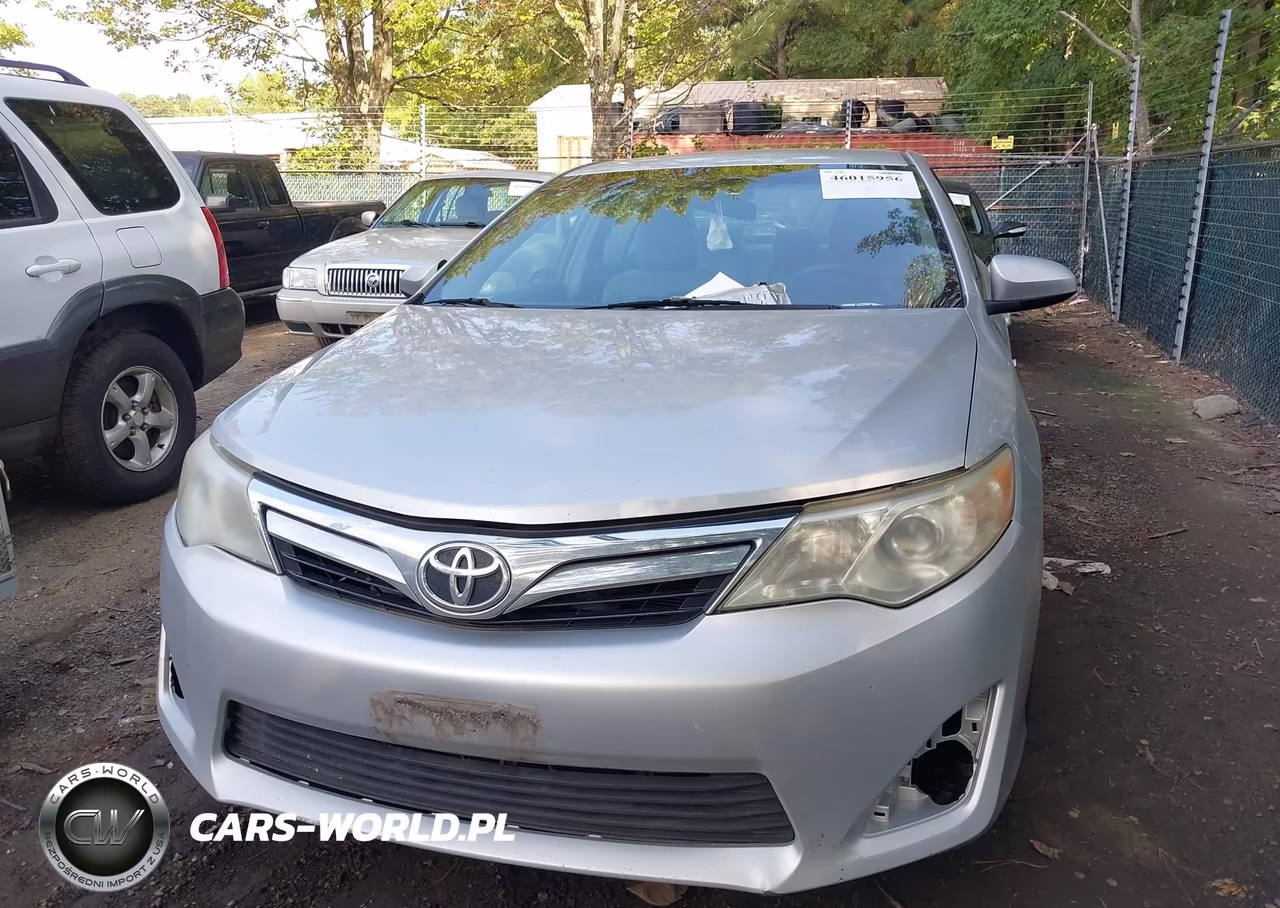 2014 Toyota Camry Le VIN:4T4BF1FK1ER425573 - 12