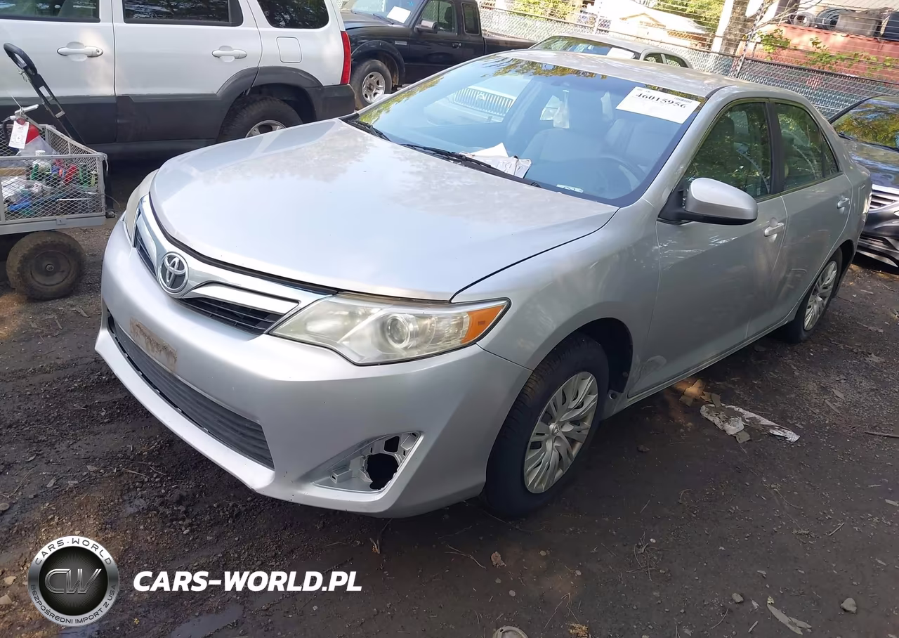 2014 Toyota Camry Le VIN:4T4BF1FK1ER425573 - 2