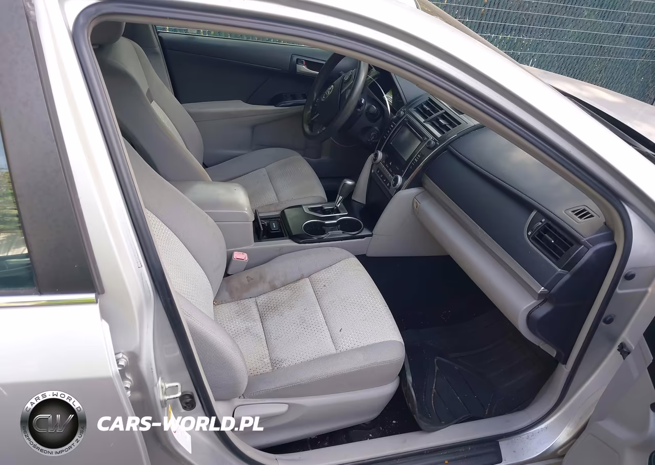 2014 Toyota Camry Le VIN:4T4BF1FK1ER425573 - 5