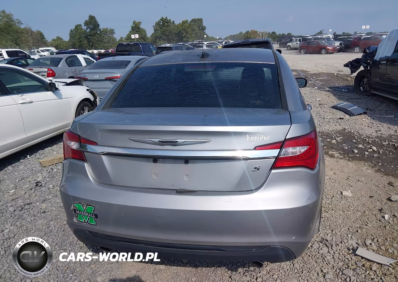 2014 Chrysler 200 Touring VIN:1C3CCBBGXEN183898 - 16