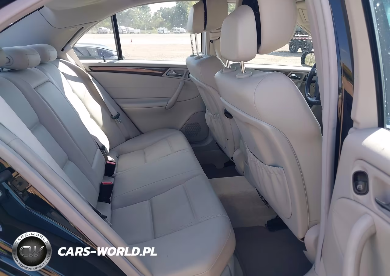 2007 Mercedes-Benz C 230 Sport VIN:WDBRF52H37F876296 - 8