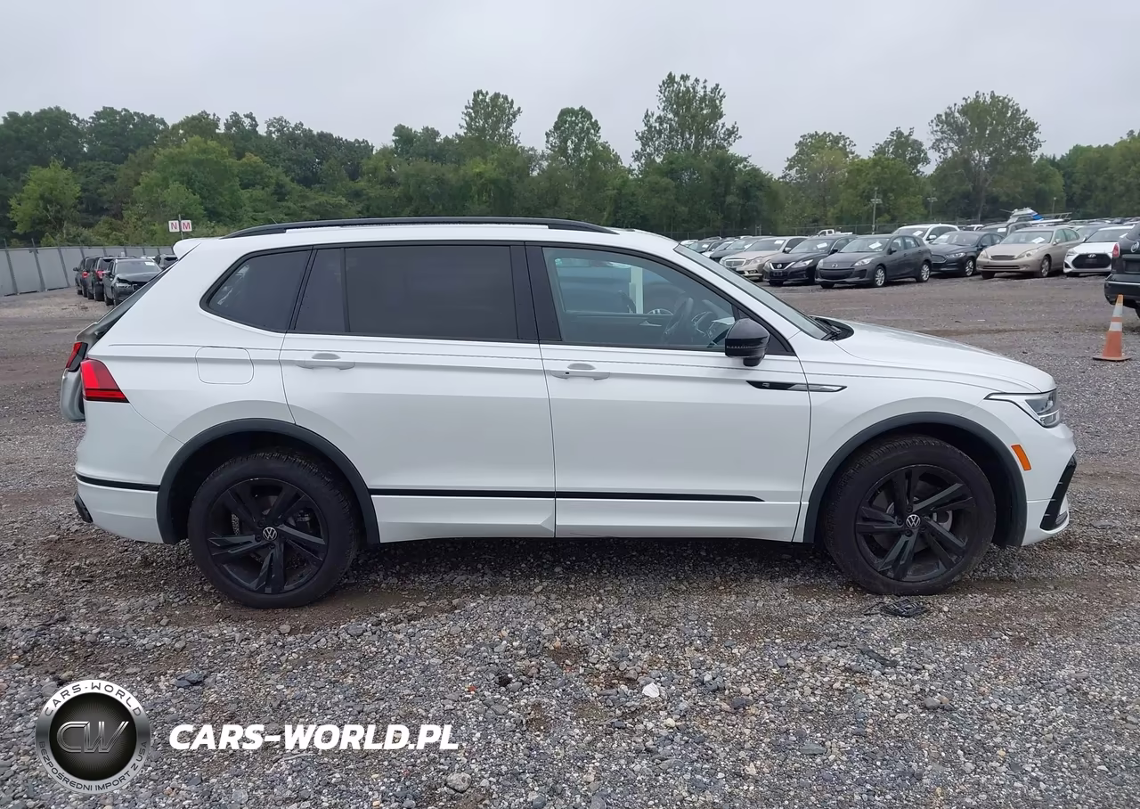 2023 Volkswagen Tiguan 2.0T Se R-Line Black VIN:3VV8B7AX2PM024682 - 13