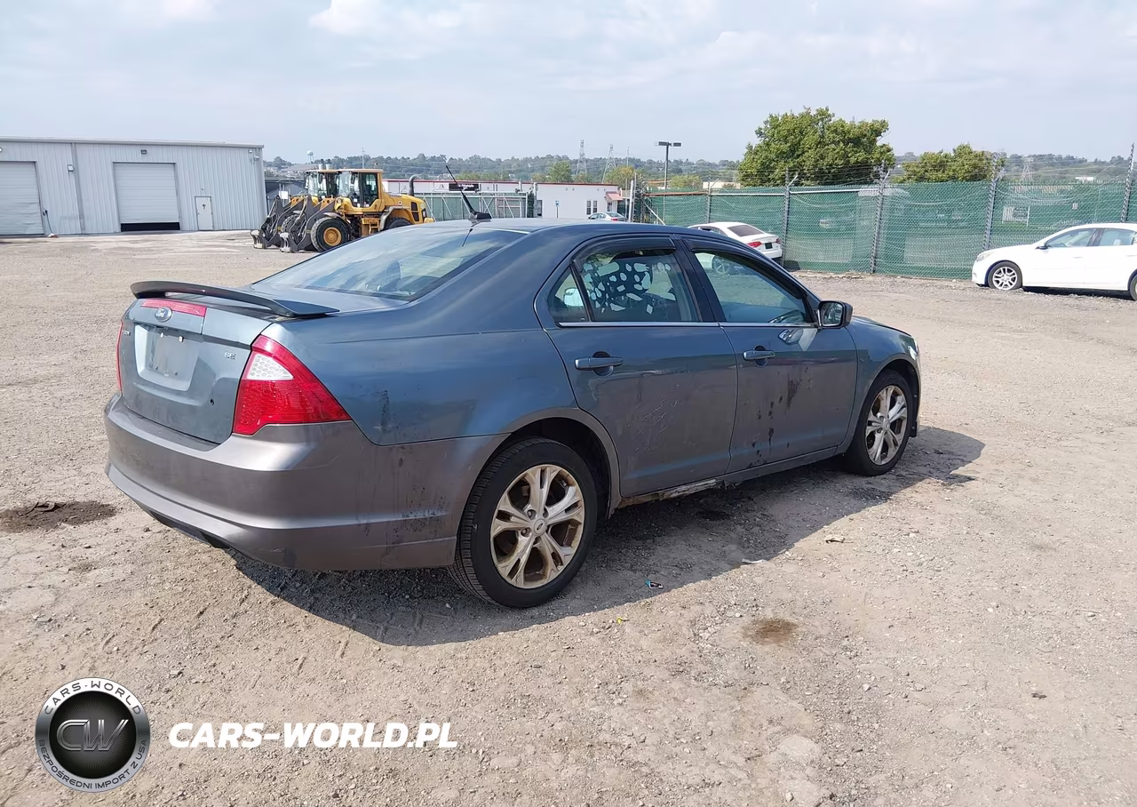 2012 Ford Fusion Se VIN:3FAHP0HA5CR281119 - 4