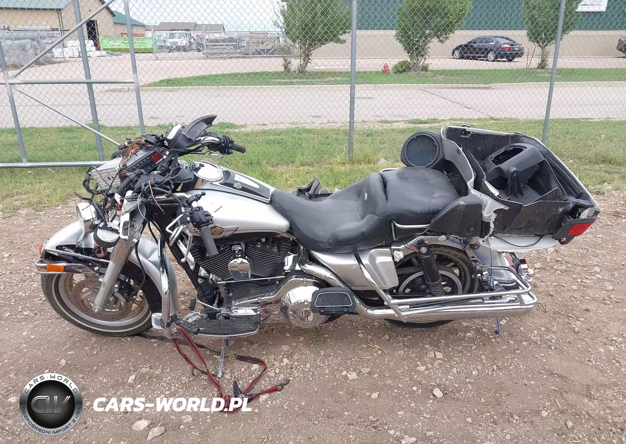 2003 Harley-Davidson Flhtcui Anniversary VIN:1HD1FCW473Y632626 - 13