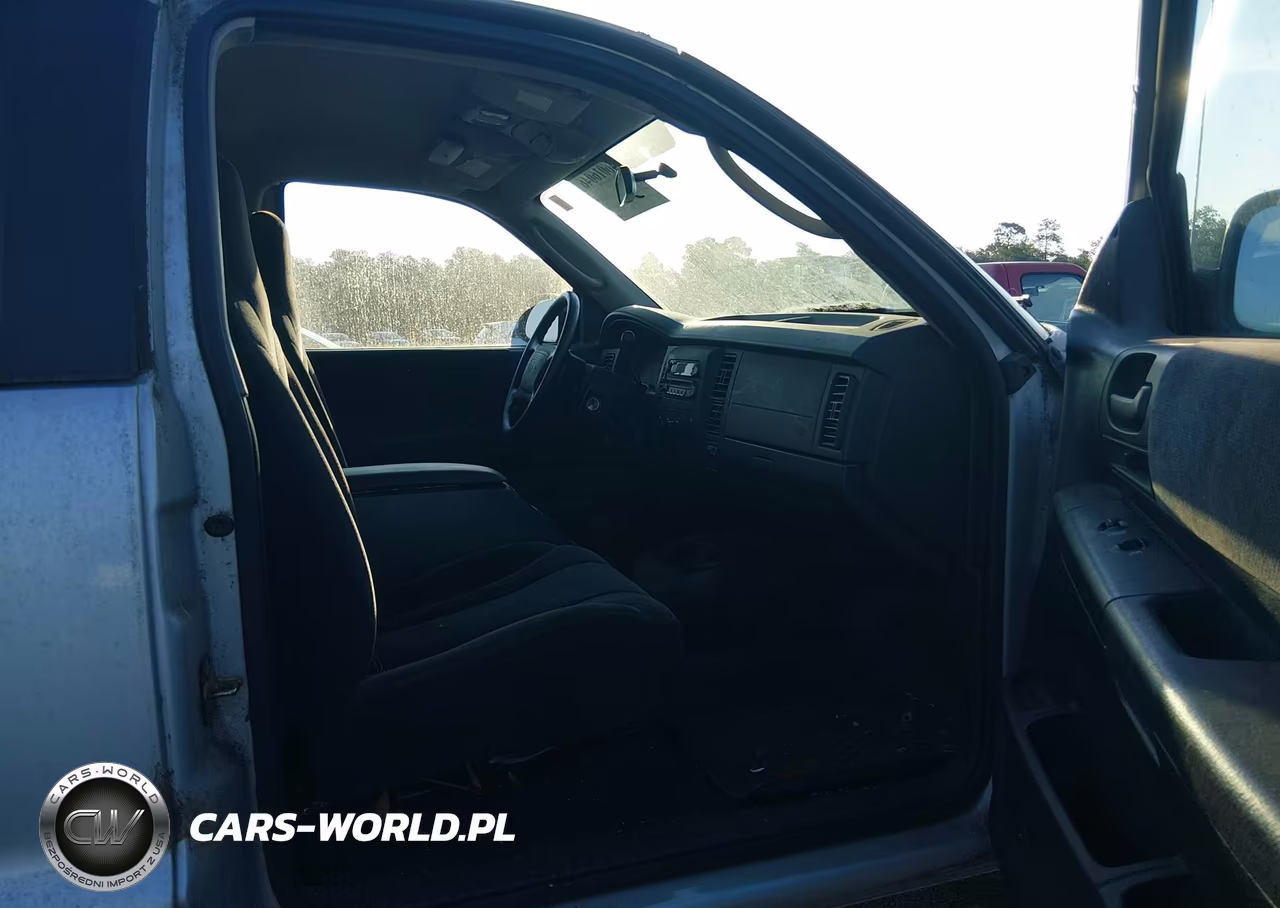 2003 Dodge Dakota Sport VIN:1D7HG32X13S235578 - 5