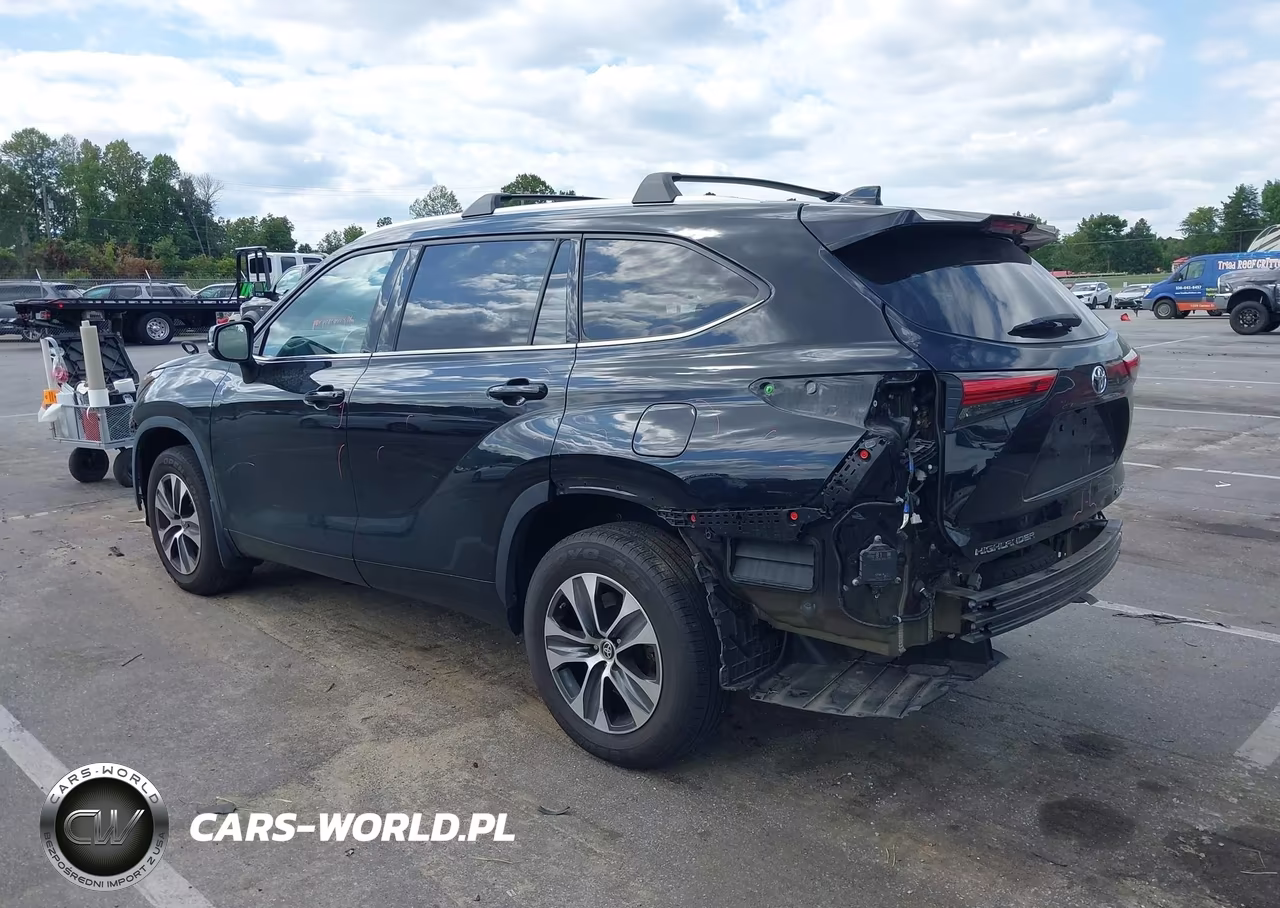 2020 Toyota Highlander Xle VIN:5TDHZRBH7LS519872 - 3