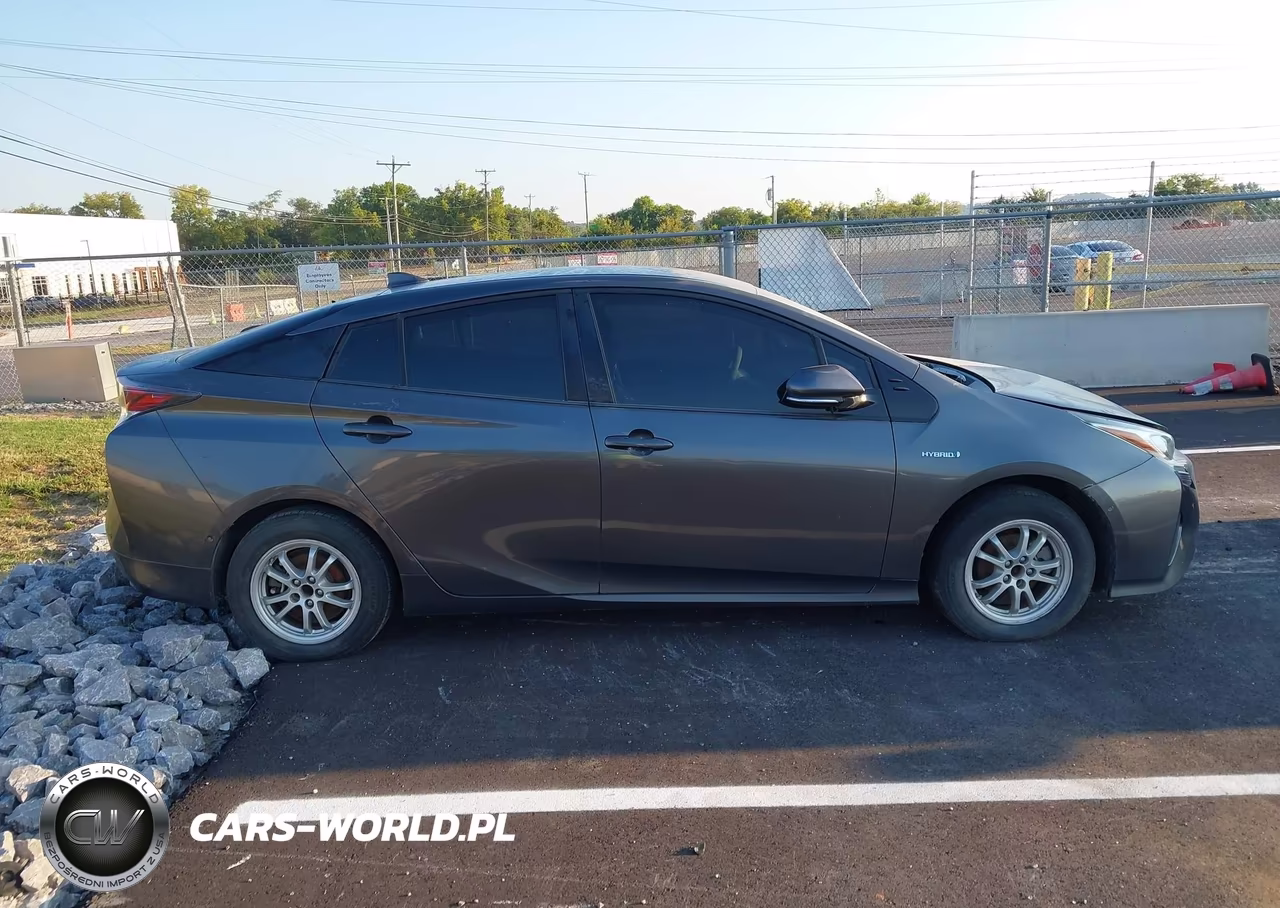 2017 Toyota Prius Two VIN:JTDKBRFU2H3056890 - 13