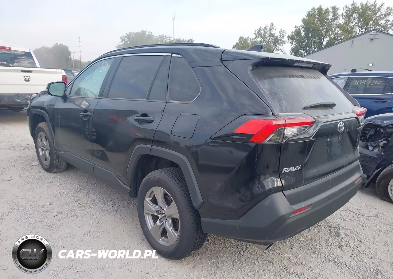 2023 Toyota Rav4 Xle VIN:2T3W1RFV5PW266716 - 3