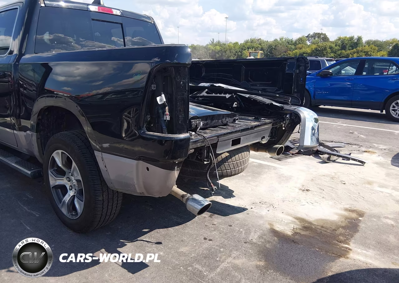 2020 Ram 1500 Laramie 4X4 5'7 Box VIN:1C6SRFJT7LN348936 - 6