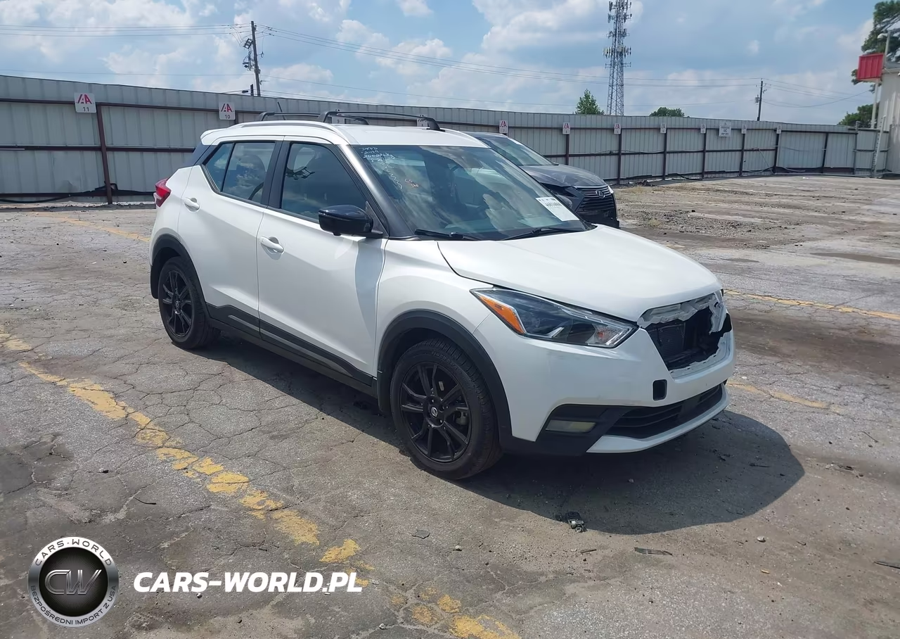 2020 Nissan Kicks Sr Xtronic Cvt