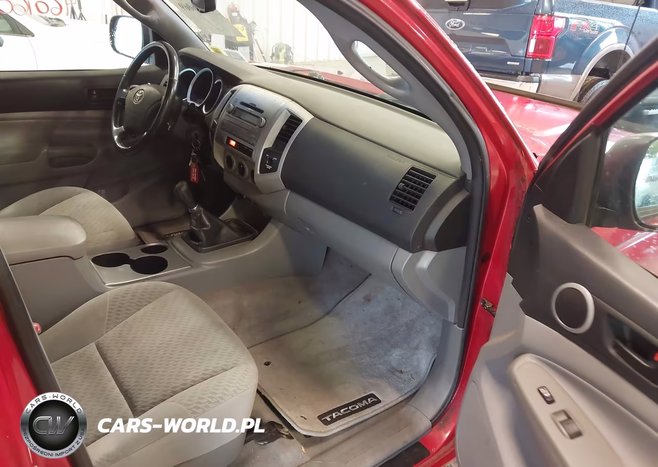 2009 Toyota Tacoma VIN:5TEUX42NX9Z658662 - 5