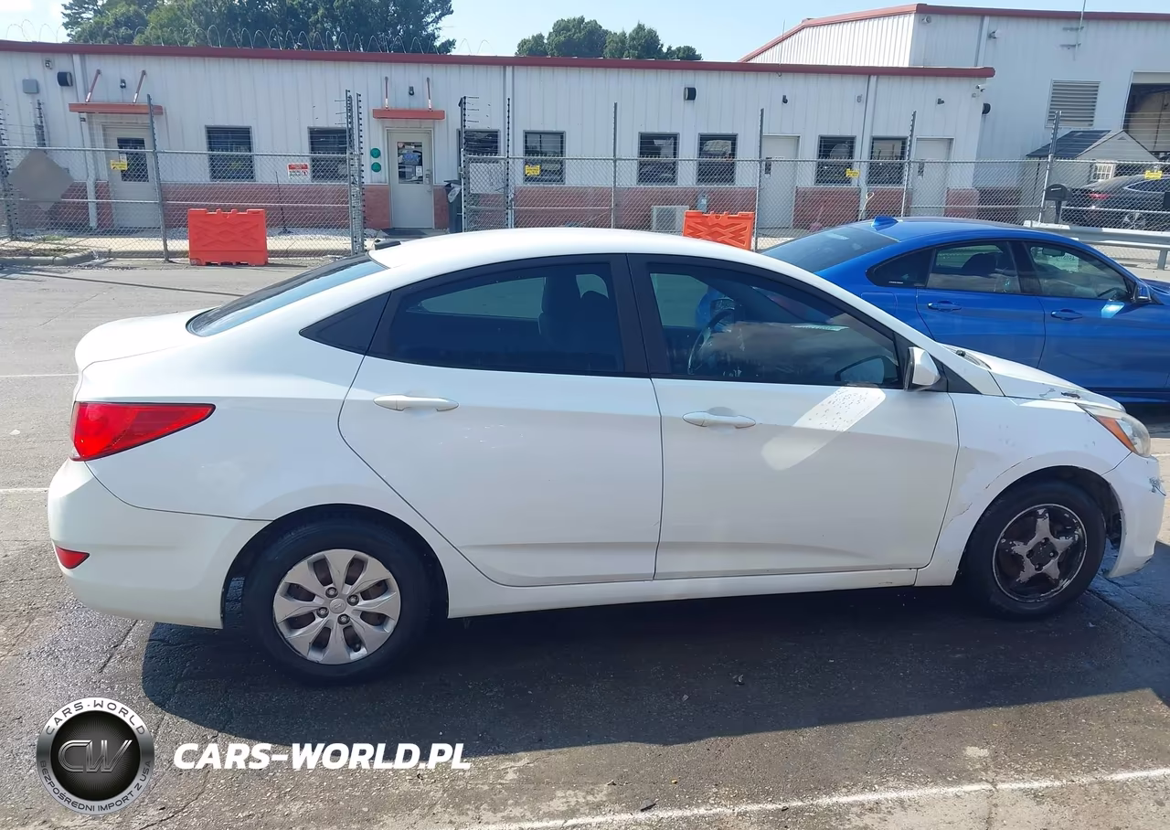 2015 Hyundai Accent Gls VIN:KMHCT4AE7FU841140 - 14