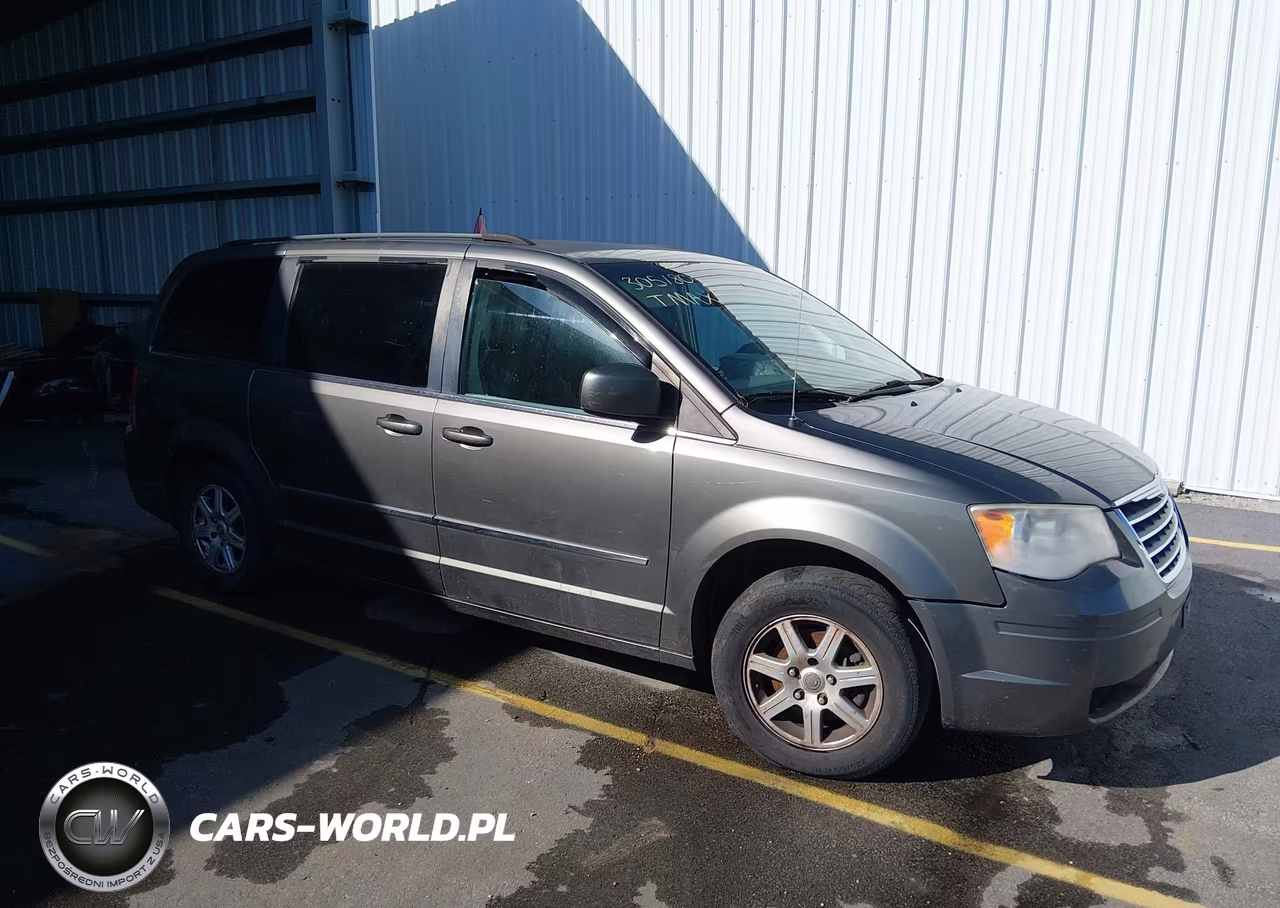 2010 Chrysler Town & Country Touring VIN:2A4RR5D18AR305180 - 1