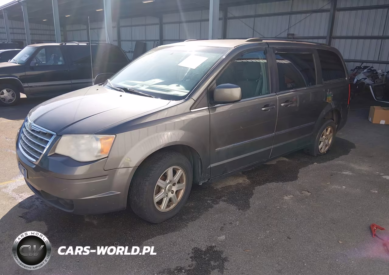 2010 Chrysler Town & Country Touring VIN:2A4RR5D18AR305180 - 2