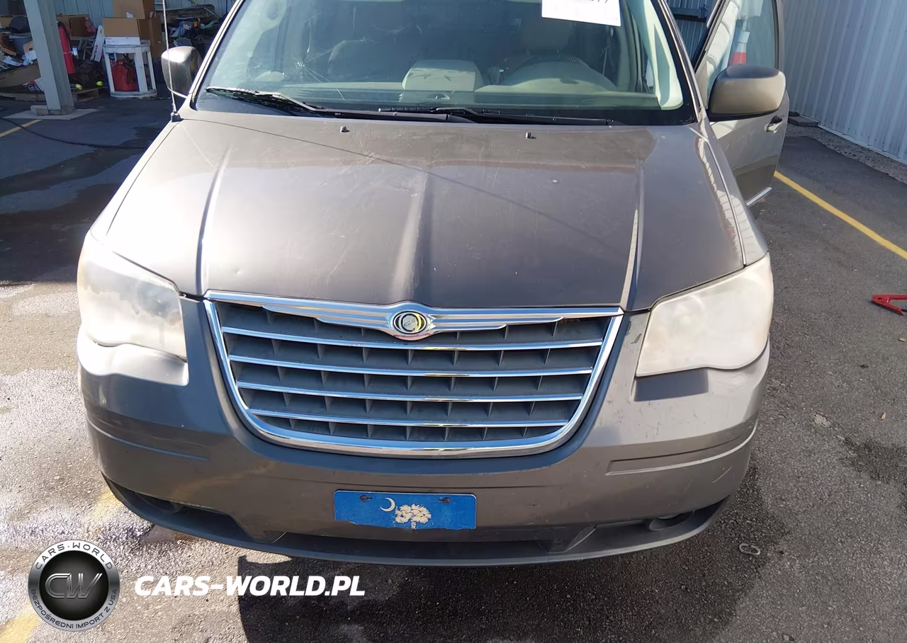 2010 Chrysler Town & Country Touring VIN:2A4RR5D18AR305180 - 6