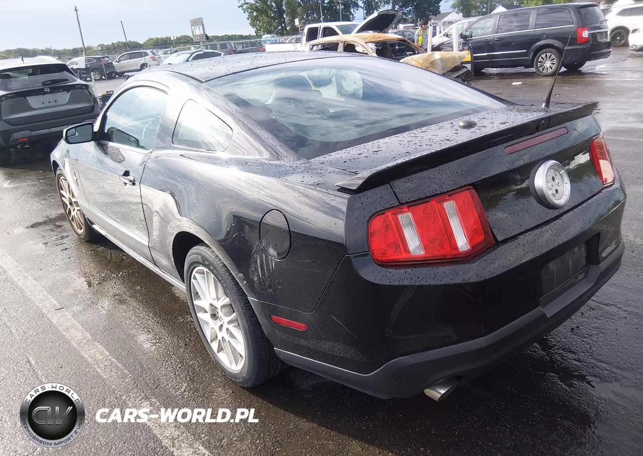 2012 Ford Mustang V6 Premium VIN:1ZVBP8AM0C5231814 - 3