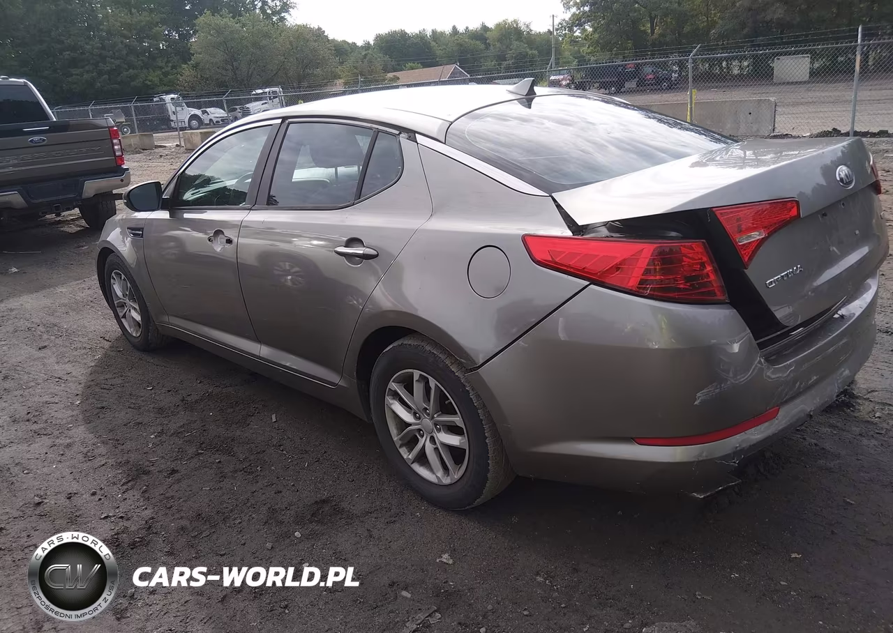 2013 Kia Optima Lx VIN:5XXGM4A72DG188448 - 3