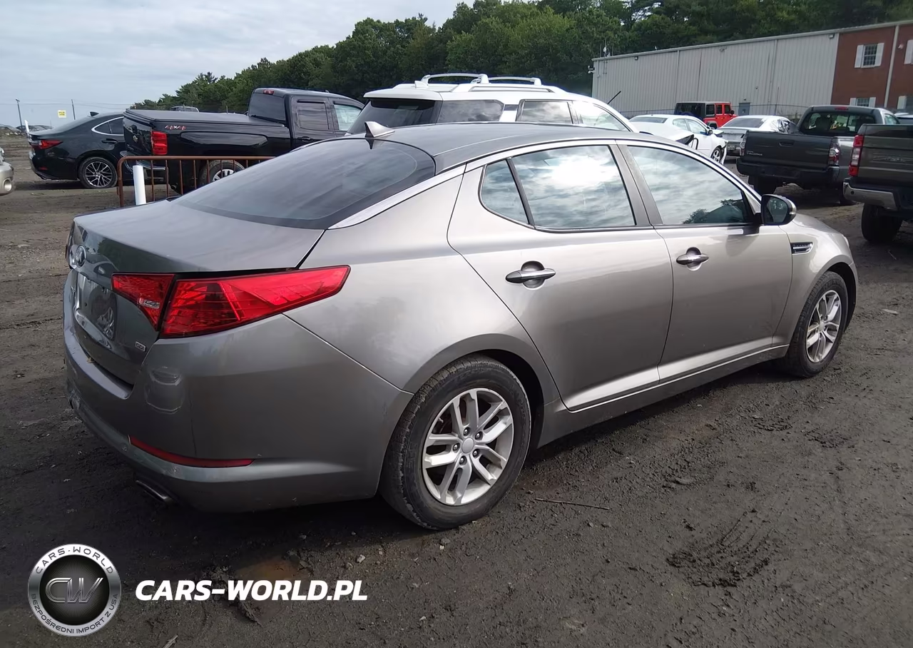 2013 Kia Optima Lx VIN:5XXGM4A72DG188448 - 4