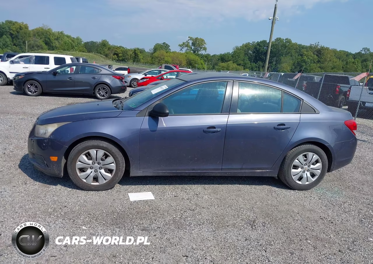 2014 Chevrolet Cruze Ls Auto VIN:1G1PA5SG2E7406372 - 14