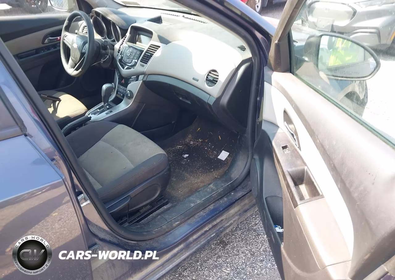 2014 Chevrolet Cruze Ls Auto VIN:1G1PA5SG2E7406372 - 5