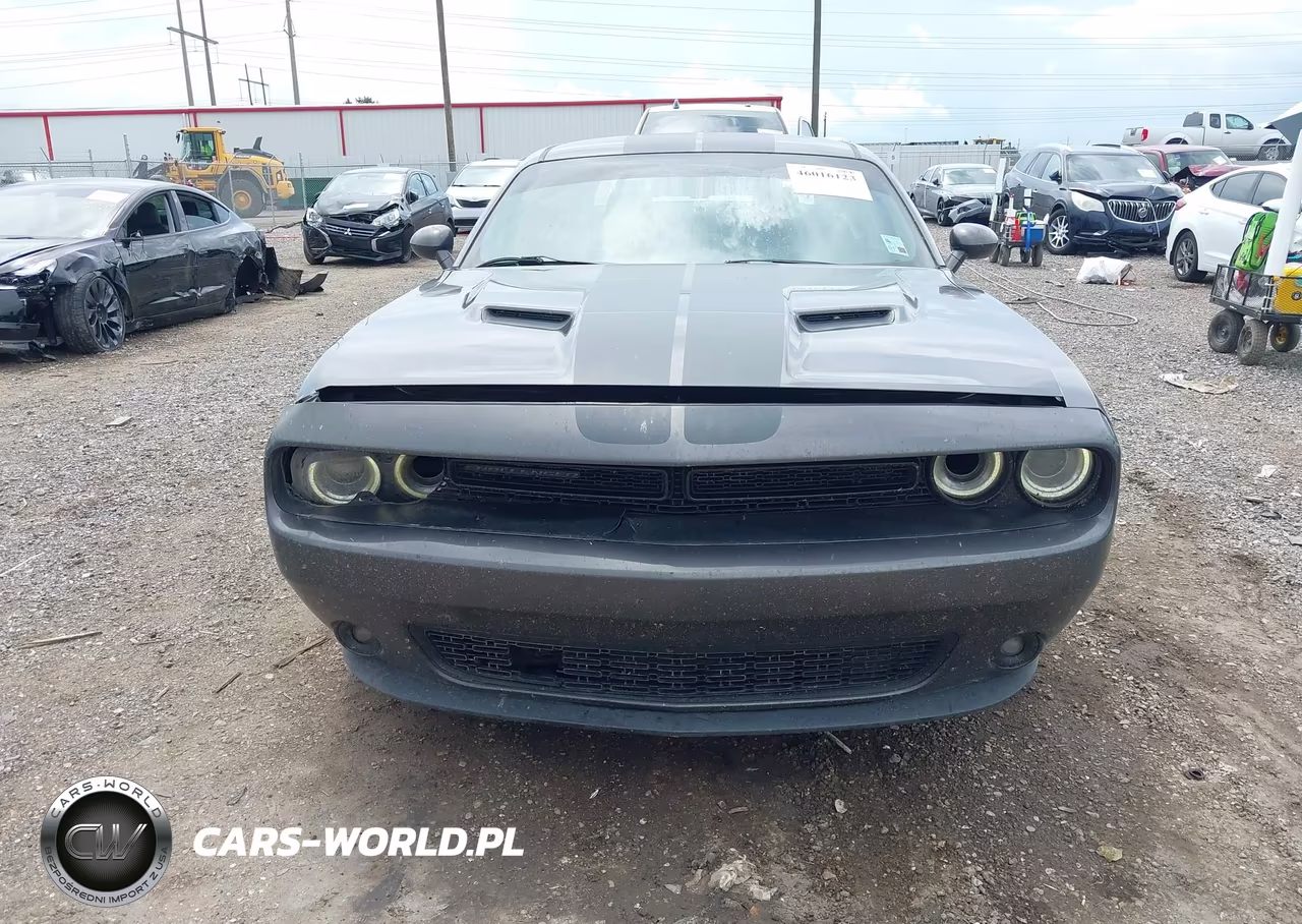 2018 Dodge Challenger Sxt VIN:2C3CDZAG4JH286812 - 12